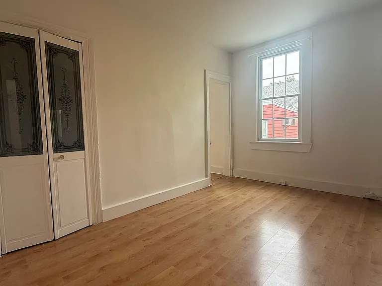 94 Laidlaw Ave — Photo 13