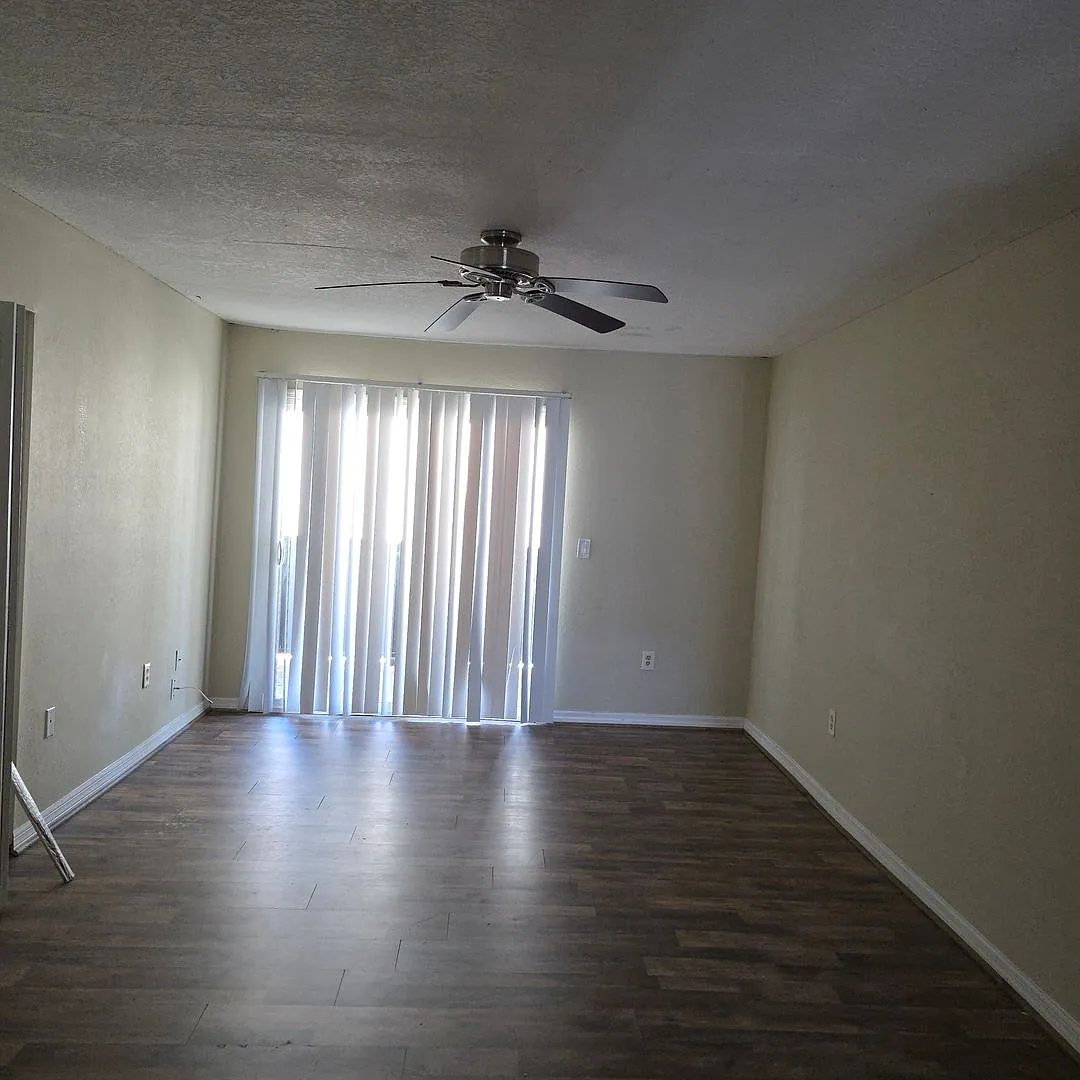 922 Lake Destiny Rd # F — Photo 3