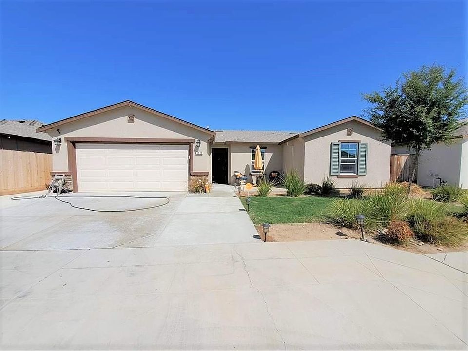 1st image of 5573 E Eugenia Ave