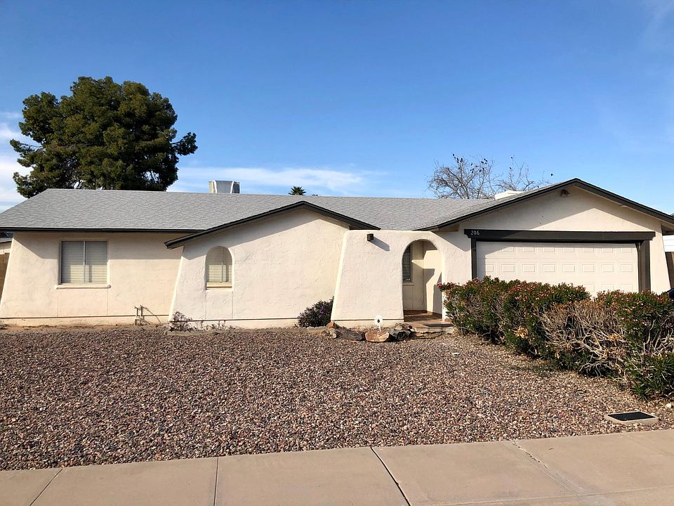 Low maintenance desert landscaping
