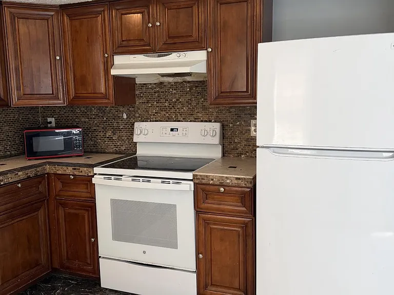 706 Woodbridge Center Way — Photo 9