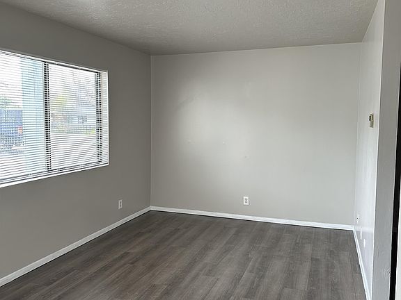 2nd image of 144 N 3rd St APT 3