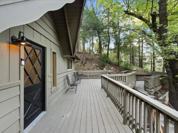 990 Nesthorn Dr, Crestline, CA 92325