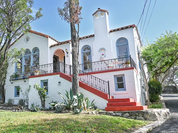 122 PRINCESS PASS, San Antonio, TX 78212