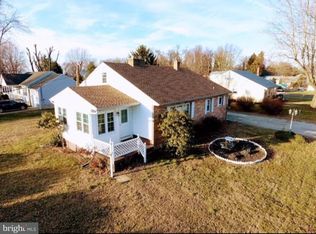 35 Miramar Dr, Pennsville, NJ 08070