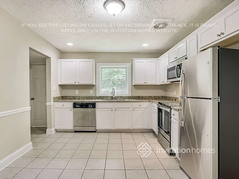 2976 Flowers Dr — Photo 11