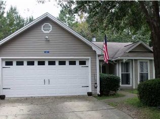 107 Meadowbrook Ct, Niceville, FL 32578