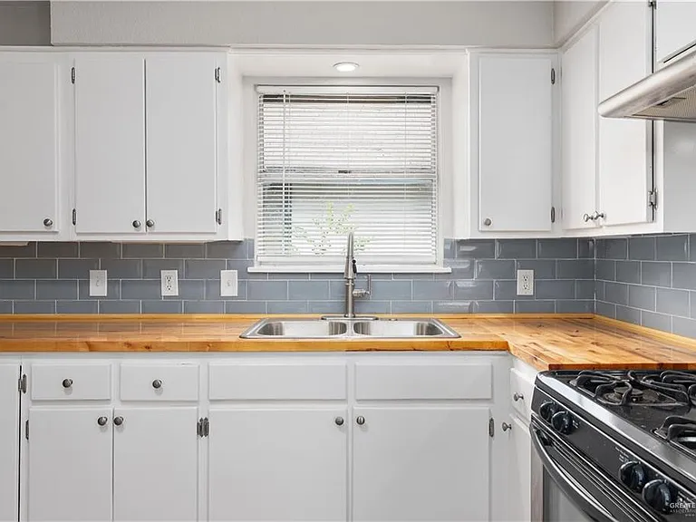 2517 W Hackberry Ave — Photo 10