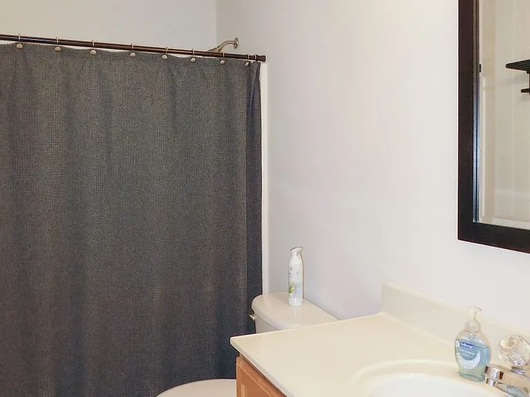 102 Powhatan Ct — Photo 40