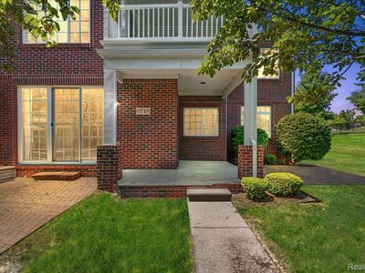 6713 Boulder Pointe Dr, Washington, MI, 48094