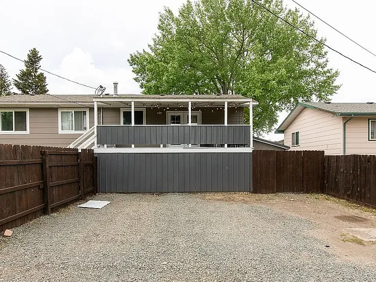 504 N 19th Ave — Photo 8