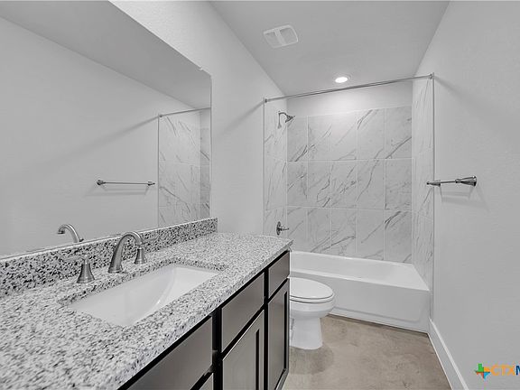 4th image of 1026 Lexington Dr