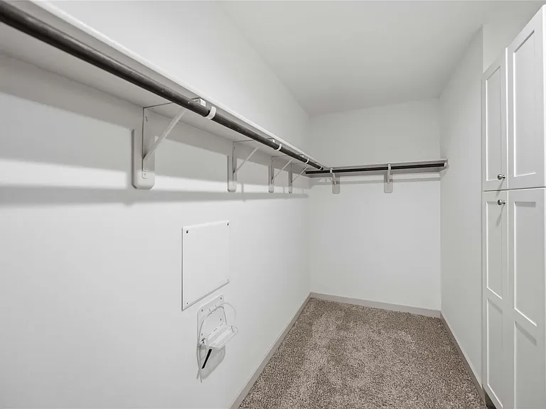 7219 Whispering Leaf St — Photo 21