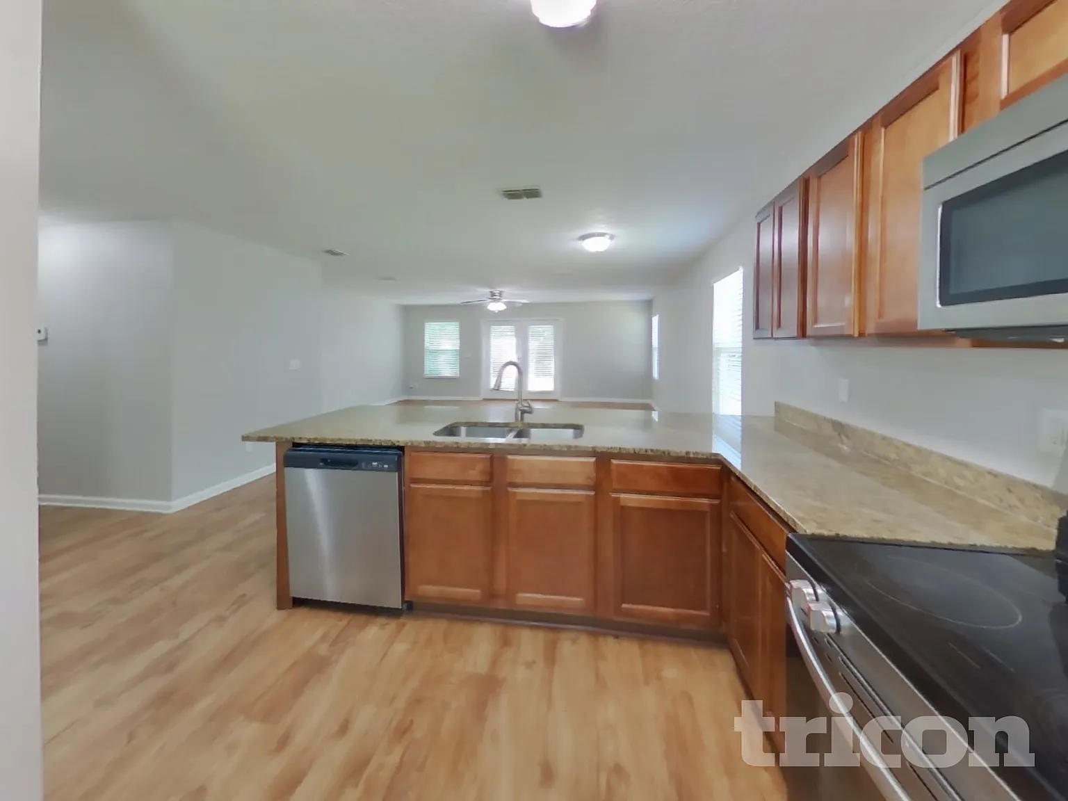 4480 Glendas Meadow Drive Jacksonville FL — Photo 4