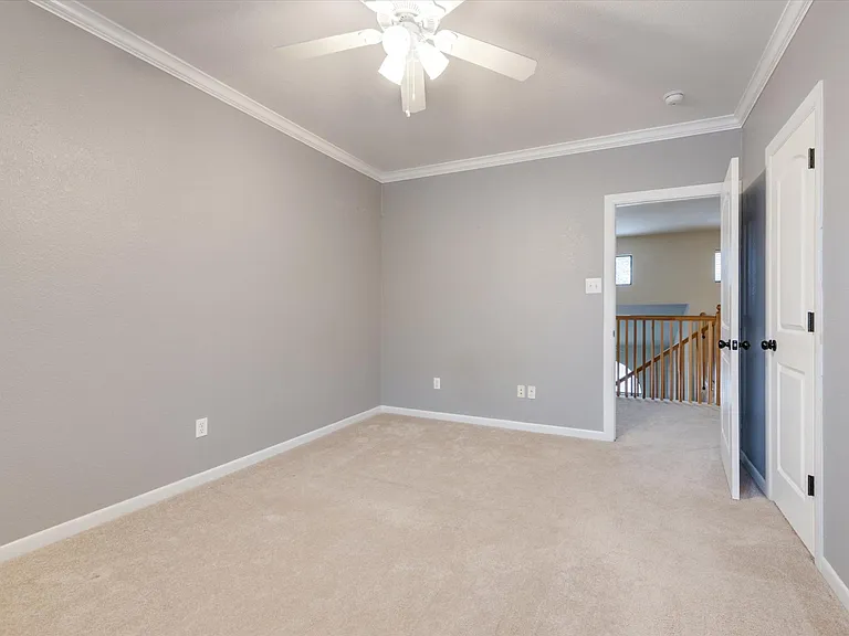 2420 Fawkes Ln — Photo 40