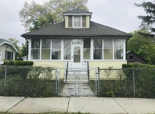 28 Jasper St, Springfield, MA 01109