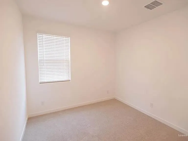 9331 W Glenrosa Ave — Photo 5