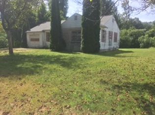 3 Norman Cir, Turners Falls, MA 01376