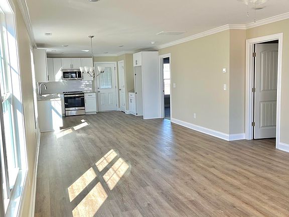 5th image of 656 Abigail Taylor Dr #A