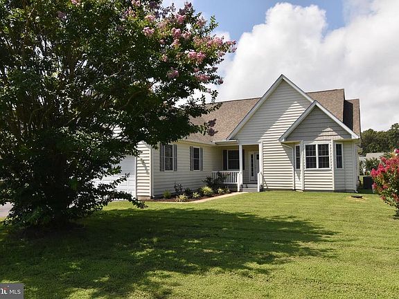 2nd image of 15 Ennis Ln