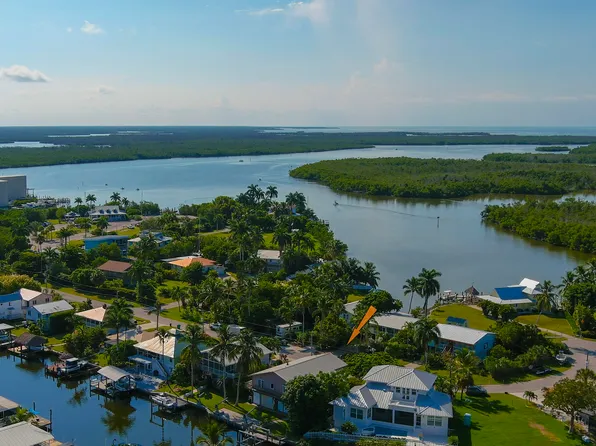 685 Palm Ave, Naples, FL 34140