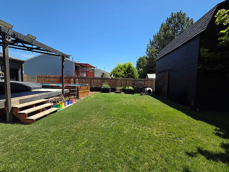 1561 W Ponderosa Ln — Photo 5