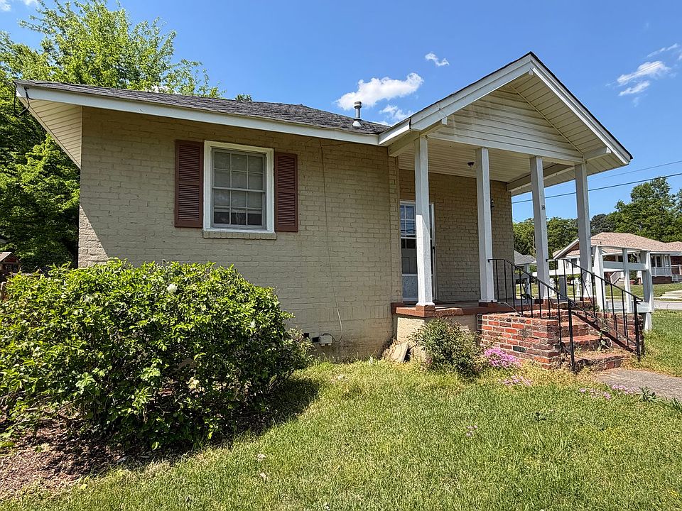 1st image of 16 Dogwood St NE