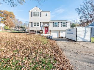 3045 Amy Dr, South Park, PA 15129