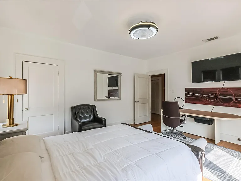 1716 Richmond Ave #2 — Photo 16