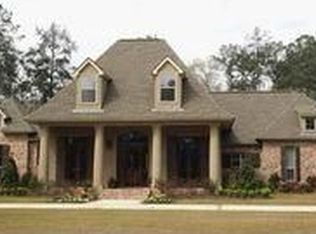 500 Chinqupin Cir, Covington, LA 70433