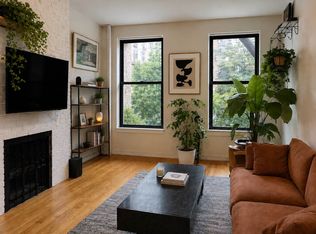 267 E 10th St #2E, New York, NY 10009