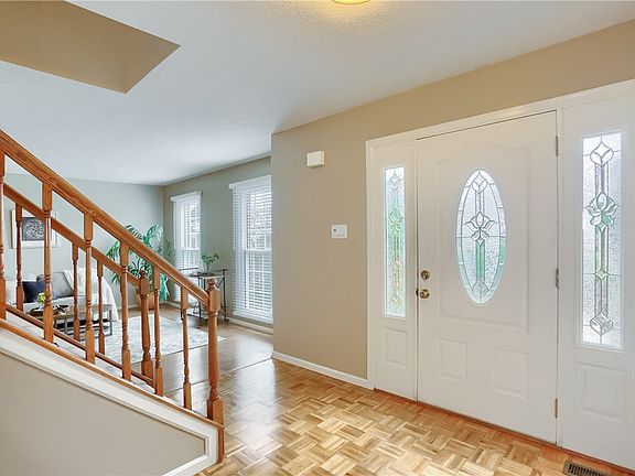 3rd image of 1616 Forest Ridge Dr