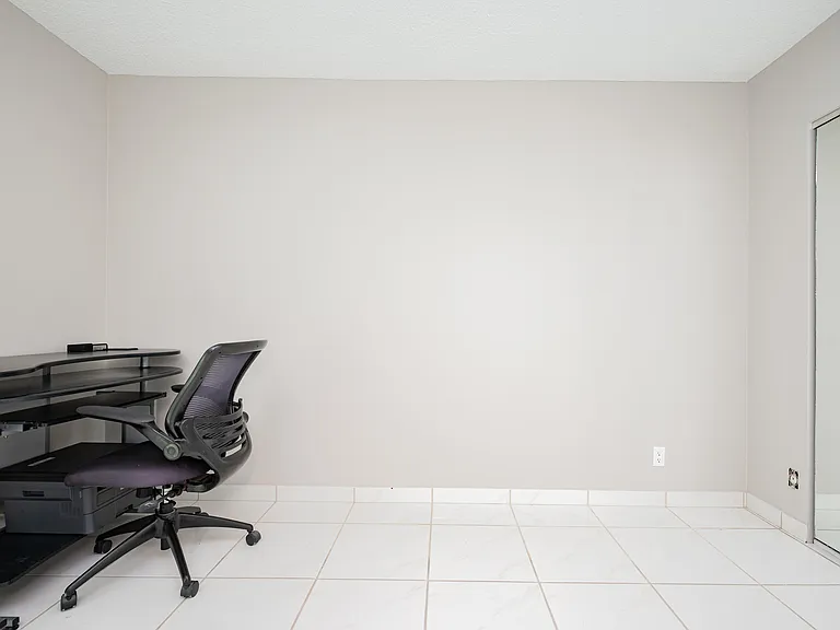 20335 N Country Club Dr #1704 — Photo 9