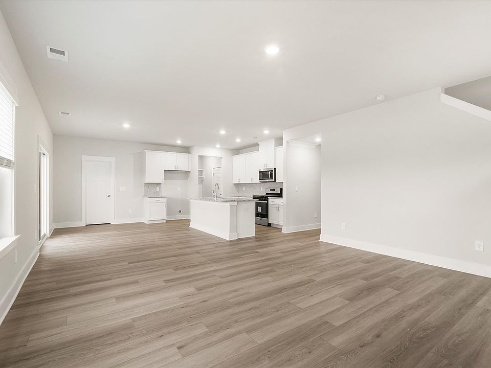 Welcome to the Brentwood floorplan at Chestnut Grove.