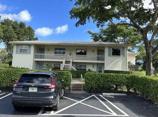 5 Westgate Ln APT D, Boynton Beach, FL 33436