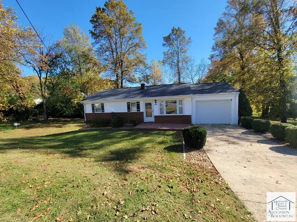 205 Eastview Dr, Collinsville, VA 24078