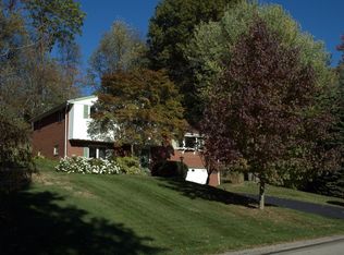 1233 Harvest Dr, Monroeville, PA 15146