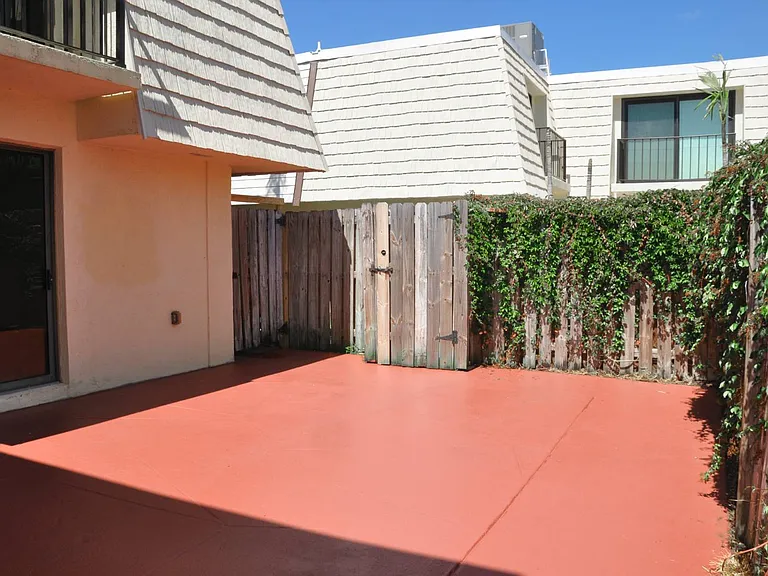 1170 6th Ave #19A — Photo 33