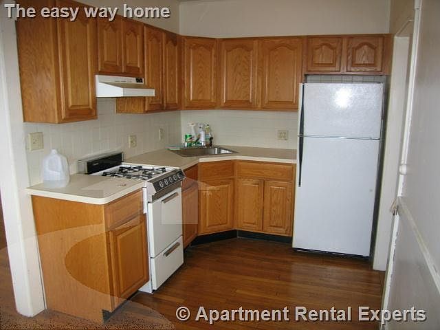 1st image of 36 College Ave #11