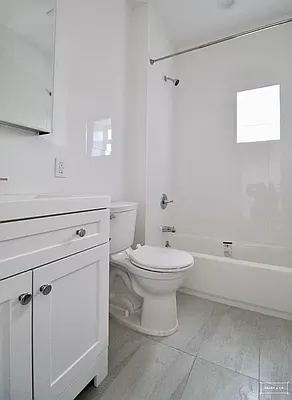 Rented by Grand & Co. | media 17