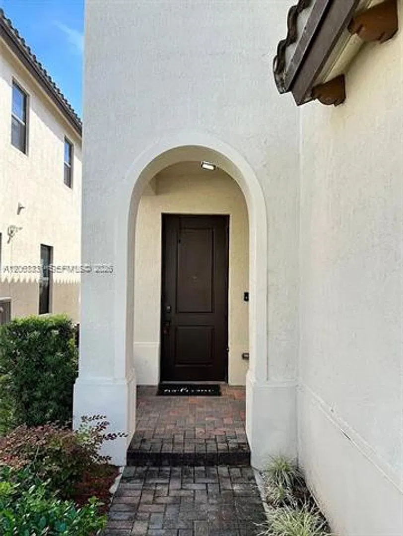 3214 W 97th St # 0, Hialeah, FL 33018 — Photo 4