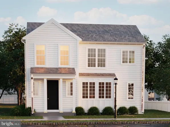 141 Army Heritage Dr, Carlisle, PA 17015