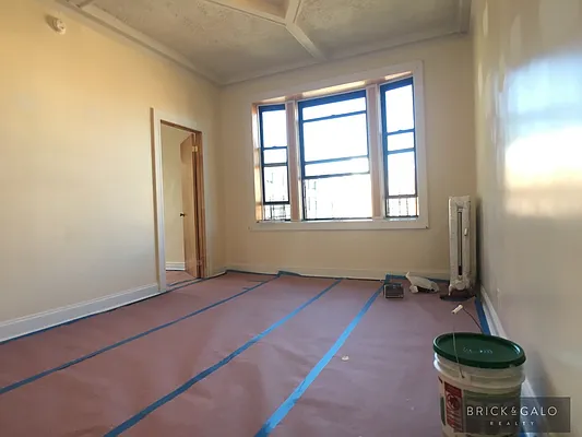 Rented by BRICK & GALO REALTY CORP | media 10