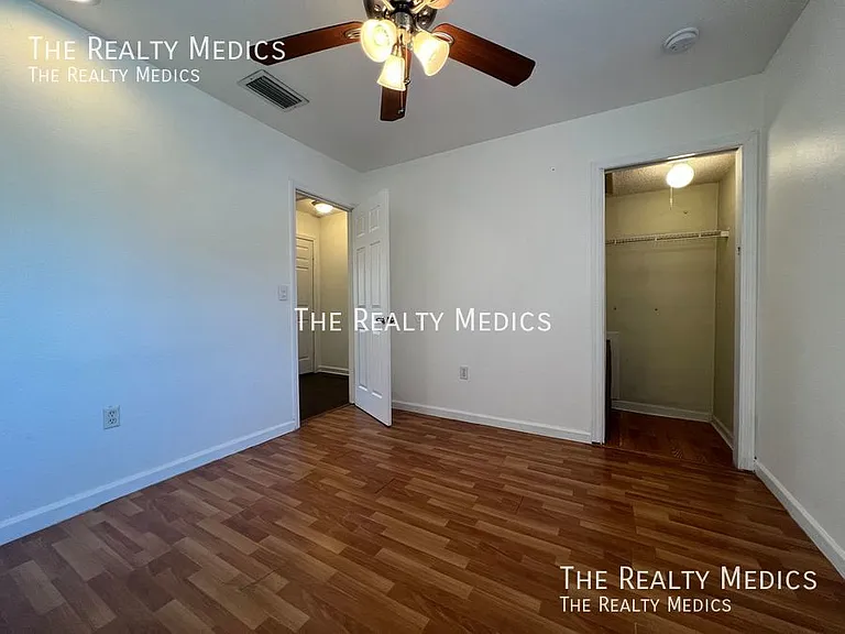 6061 Windhover Dr #10 — Photo 8