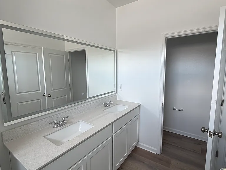 5175 Loyalty Dr — Photo 27