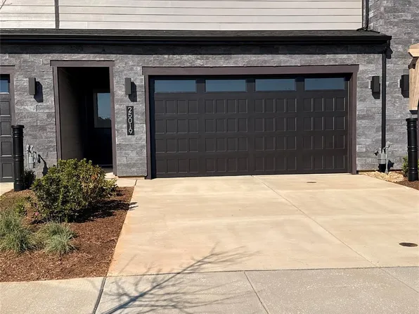 25019 Sprenger Dr, Cornelius, NC 28031