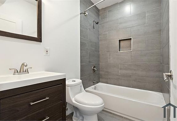 4th image of 2718 N 11th St #2