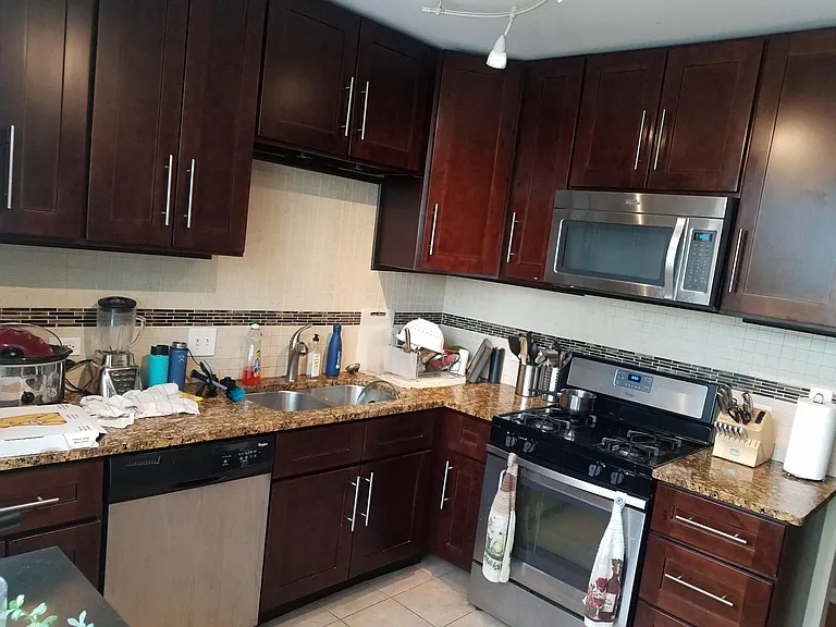 1461 S Clark St — Photo 11