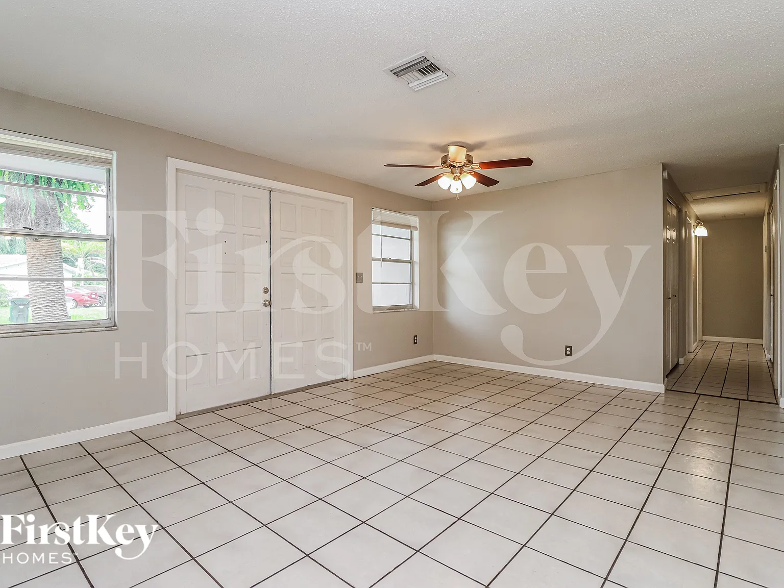 3 bed, 2.0 bath, 1704 sqft, $2,460 — Photo 2