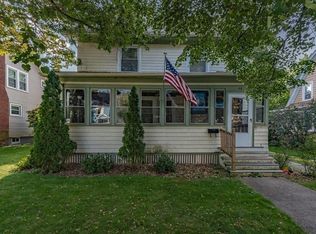 48 Eton St, Springfield, MA 01108